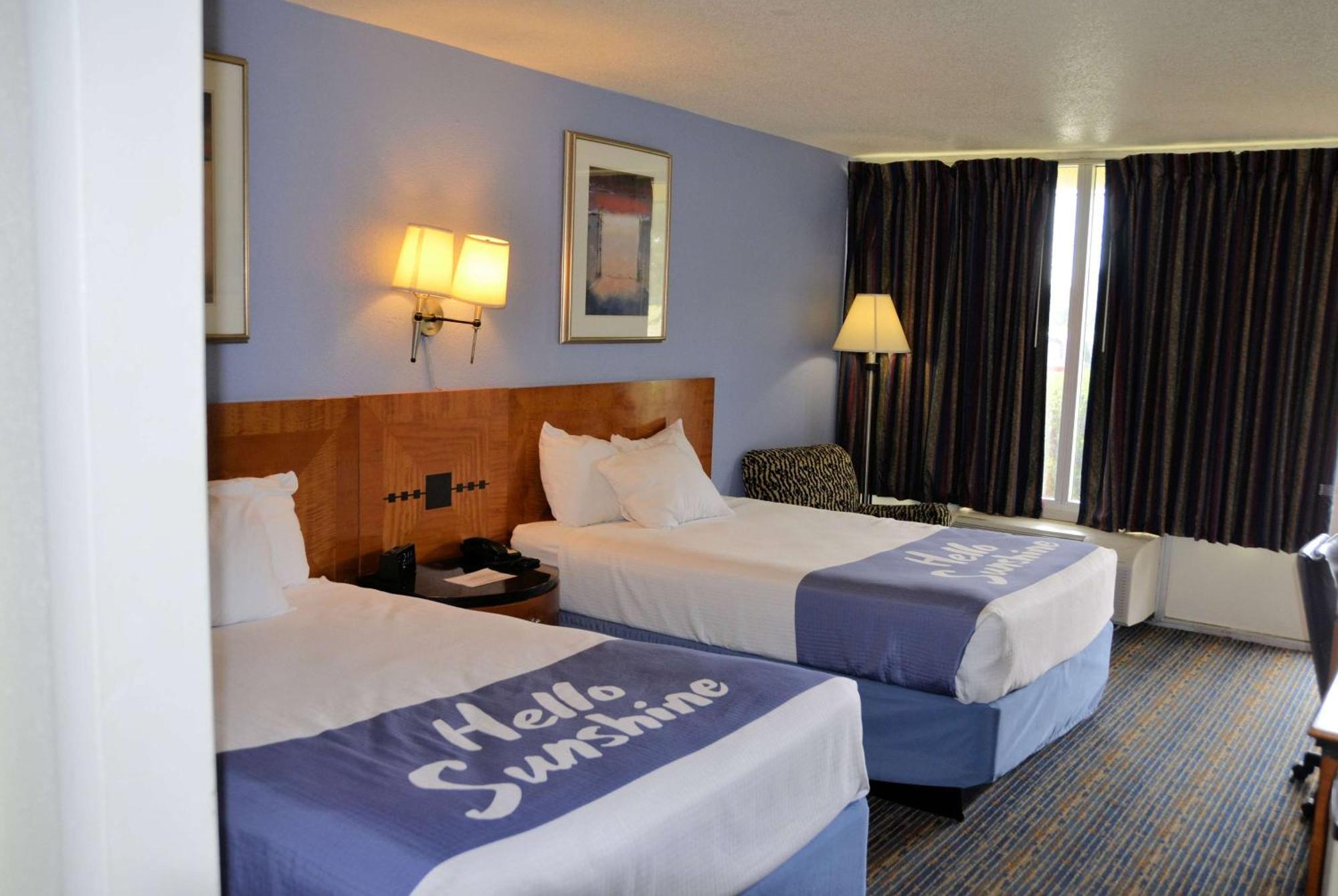 Days Inn By Wyndham Luray Shenandoah Εξωτερικό φωτογραφία